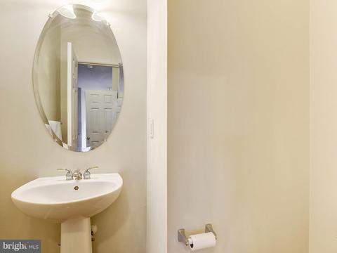 11047 Birchtree Ln, Laurel, MD 20723 photo 16
