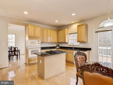 11047 Birchtree Ln, Laurel, MD 20723 photo 10
