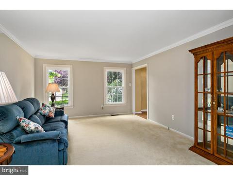 8 Millstream Dr, Mount Laurel, NJ 08054 photo 7