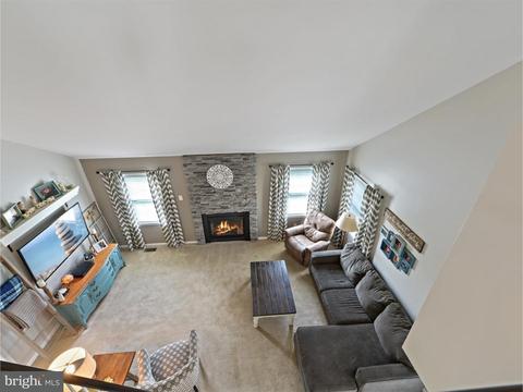 27 Roxberry Dr, Sinking Spring, PA 19608 photo 12
