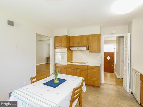 1800 Ladd St, Silver Spring, MD 20902 photo 6