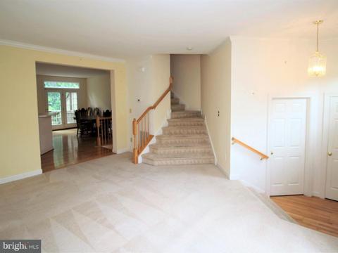6633 Debra Lu Way, Springfield, VA 22150 photo 7