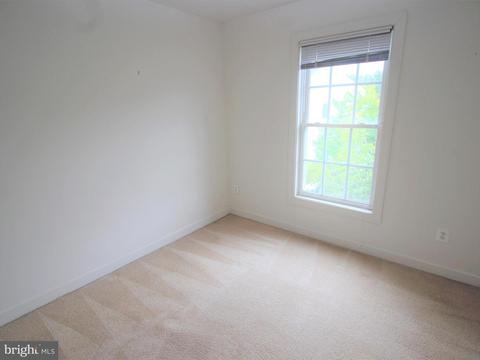 6633 Debra Lu Way, Springfield, VA 22150 photo 12