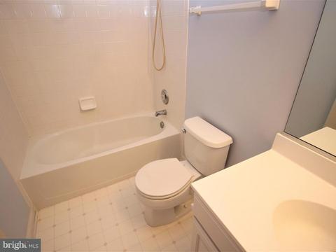 6633 Debra Lu Way, Springfield, VA 22150 photo 10