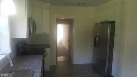 25427 Warren Ave, Cascade, MD 21719 photo 8