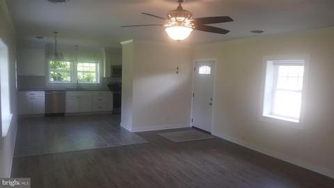 25427 Warren Ave, Cascade, MD 21719 photo 3