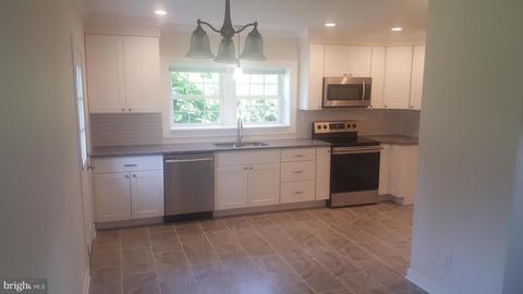 25427 Warren Ave, Cascade, MD 21719 photo 6