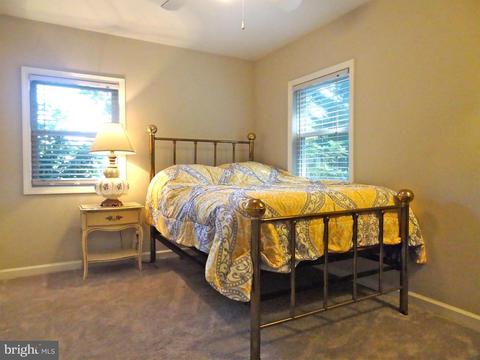 895 Woods Rd, Pasadena, MD 21122 photo 14