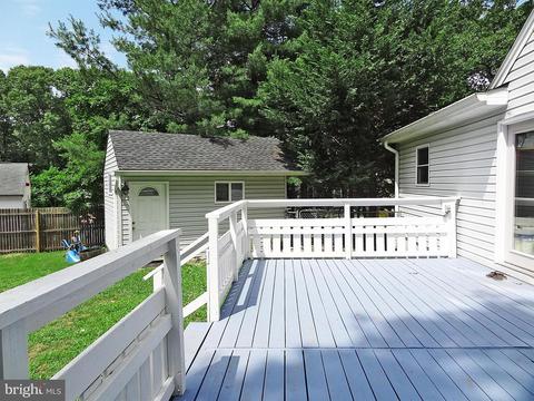 895 Woods Rd, Pasadena, MD 21122 photo 7