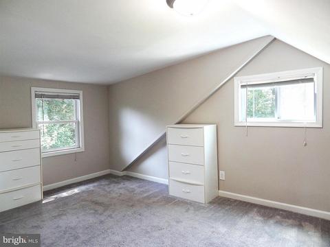 895 Woods Rd, Pasadena, MD 21122 photo 19