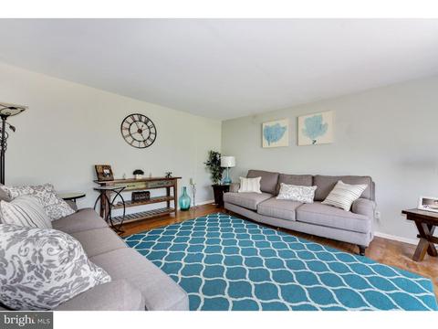 607 Manor Rd, Cinnaminson, NJ 08077 photo 4
