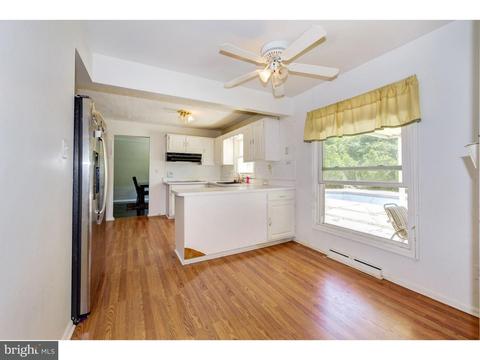 607 Manor Rd, Cinnaminson, NJ 08077 photo 8