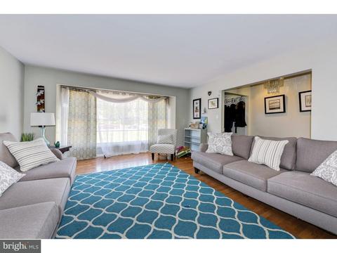 607 Manor Rd, Cinnaminson, NJ 08077 photo 3