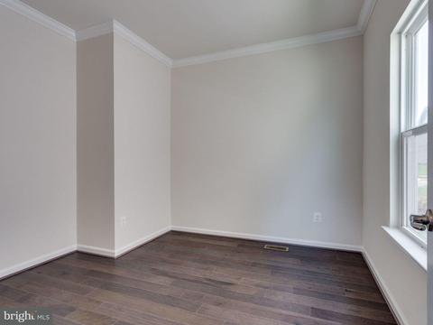 17529 Spring Cress Dr, Dumfries, VA 22026 photo 3