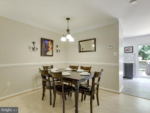 8428 Springfield Oaks Dr, Springfield, VA 22153 photo 7