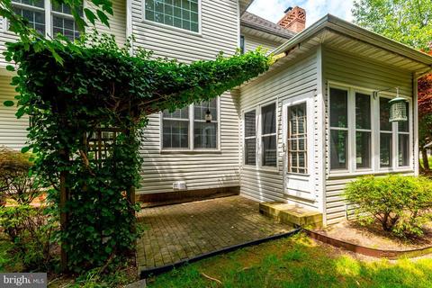 898 Sumner Ct, Westminster, MD 21158 photo 3