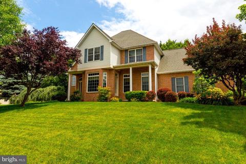 898 Sumner Ct, Westminster, MD 21158 photo 2