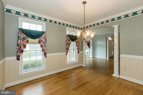 898 Sumner Ct, Westminster, MD 21158 photo 7