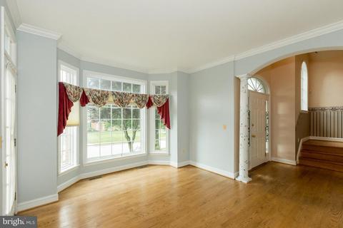 898 Sumner Ct, Westminster, MD 21158 photo 6