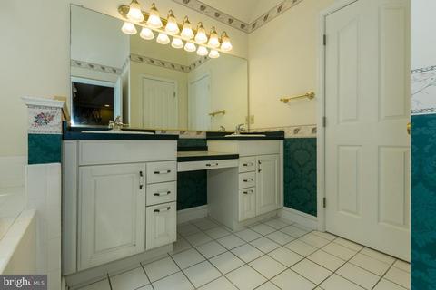 898 Sumner Ct, Westminster, MD 21158 photo 19