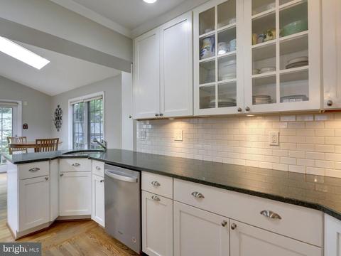 1912 Lansdowne Way, Silver Spring, MD 20910 photo 12