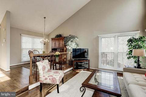 7415 Ridge Oak Ct, Springfield, VA 22153 photo 4