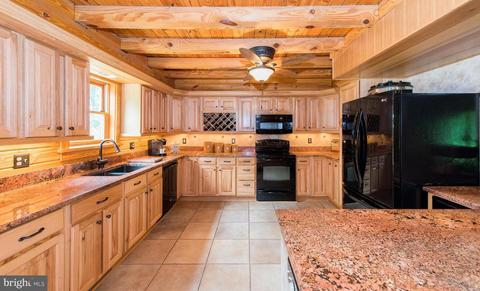 242 Lees Mill Rd, Hampstead, MD 21074 photo 7