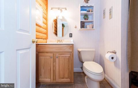 242 Lees Mill Rd, Hampstead, MD 21074 photo 4