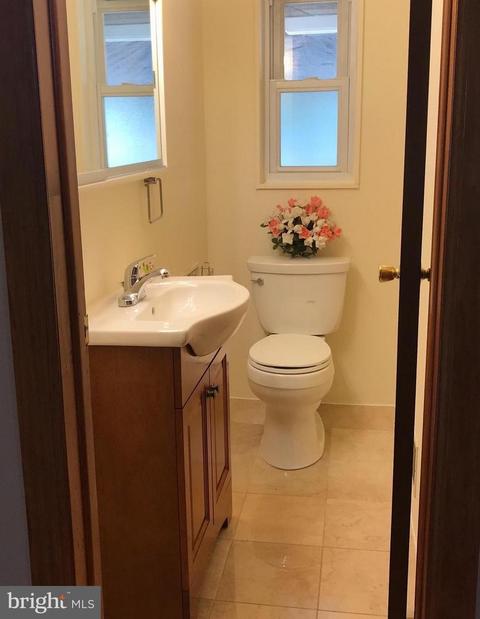 7437 Axton St, Springfield, VA 22151 photo 14