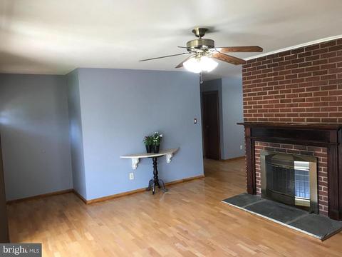 7437 Axton St, Springfield, VA 22151 photo 6