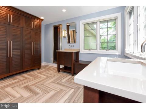 597 Longchamps Dr, Devon, PA 19333 photo 19