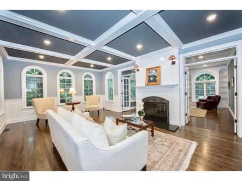 597 Longchamps Dr, Devon, PA 19333 photo 4