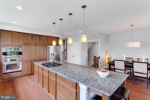 42270 Rhett Dr, Ashburn, VA 20148 photo 11