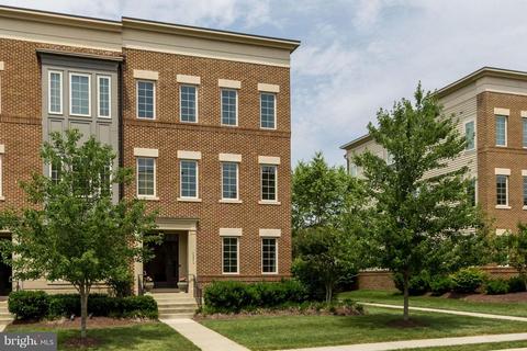 42270 Rhett Dr, Ashburn, VA 20148 photo 1