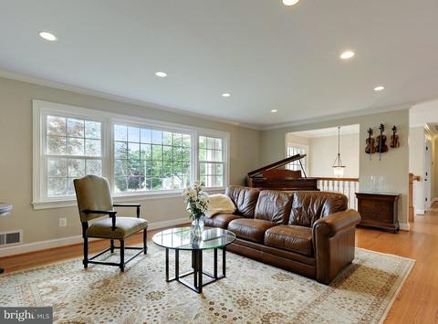 6217 Kellogg Dr, Mclean, VA 22101 photo 3