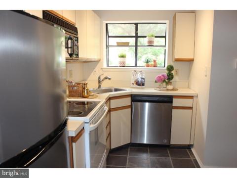 607 Augusta Cir, Mount Laurel, NJ 08054 photo 7