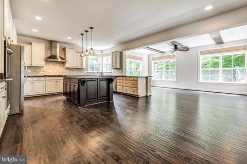 19900 Stearns Ct, Poolesville, MD 20837 photo 8