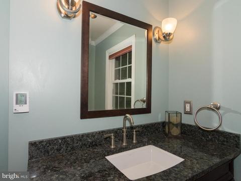 7617 Huron Dr, Gainesville, VA 20155 photo 11