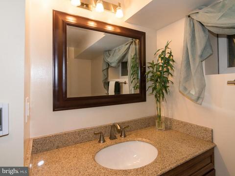 7617 Huron Dr, Gainesville, VA 20155 photo 16
