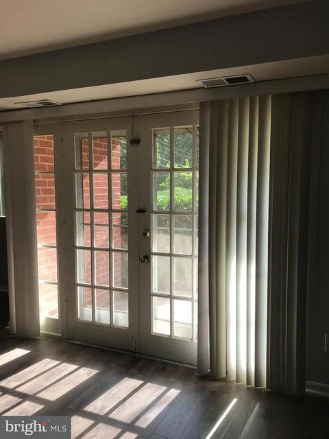 7095 Spring Garden Dr #2, Springfield, VA 22150 photo 3