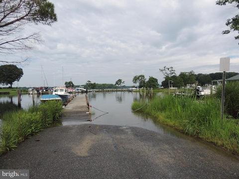201 Lakeview Ave, Edgewater, MD 21037 photo 4