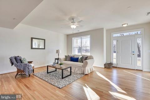 201 Lakeview Ave, Edgewater, MD 21037 photo 10
