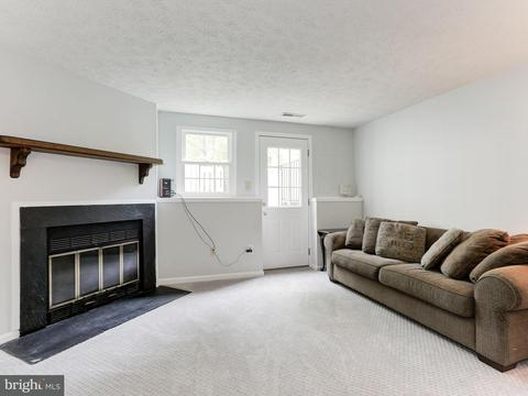 1930 Sagewood Ln, Reston, VA 20191 photo 12