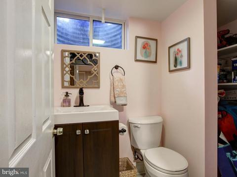 215 Normandy Dr, Silver Spring, MD 20901 photo 23