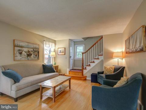 215 Normandy Dr, Silver Spring, MD 20901 photo 4