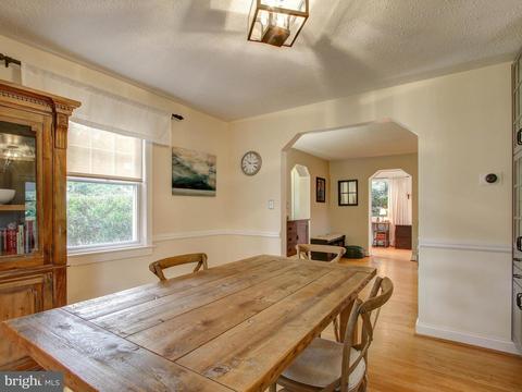 215 Normandy Dr, Silver Spring, MD 20901 photo 10