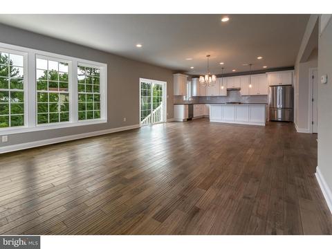 619 E 3rd St, Moorestown, NJ 08057 photo 8