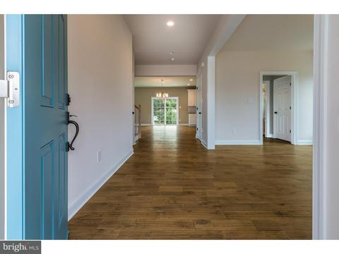 619 E 3rd St, Moorestown, NJ 08057 photo 4