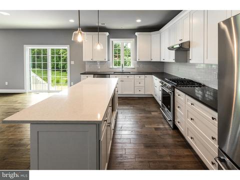 619 E 3rd St, Moorestown, NJ 08057 photo 5