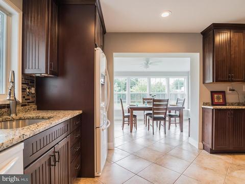 4127 Lees Corner Rd, Chantilly, VA 20151 photo 9